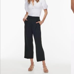 Wilfred “effortless cropped” black trousers. NWT!